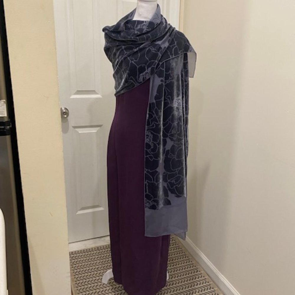 Velveteen floral wrap - Picture 3 of 11